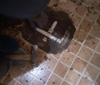 张湾卫生间漏水维修公司为您分享下卫生间渗水如何处理及注意事项