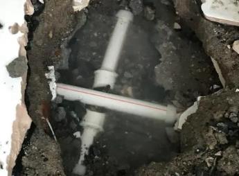 张湾阳台漏水维修公司为您分享楼上楼下漏水怎么处理